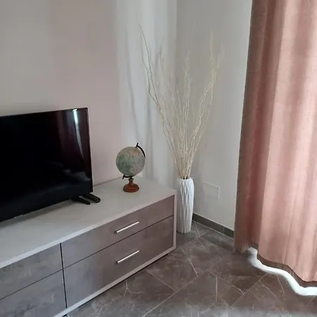 Adelina House Apartment